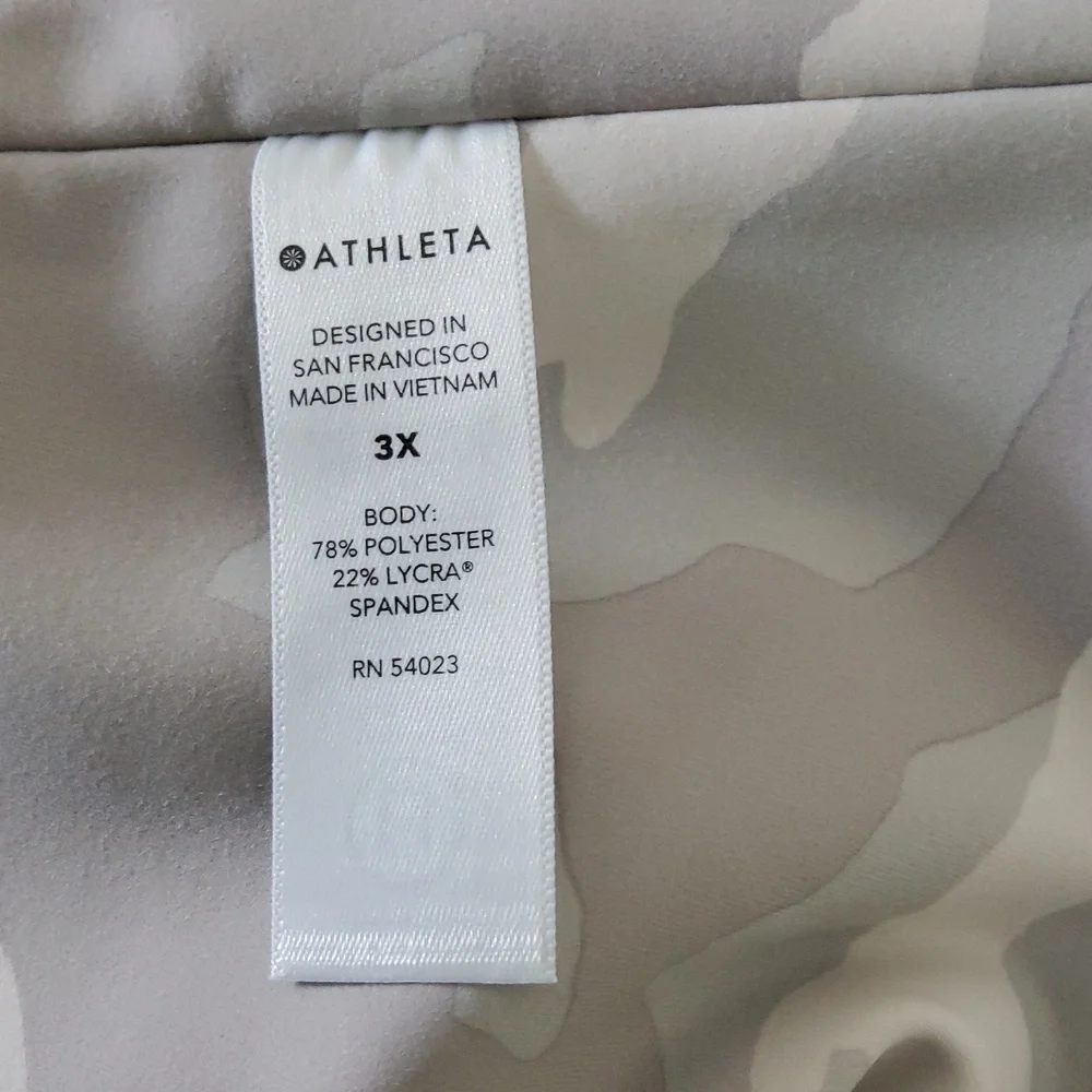 Athleta Elation Camouflage 7/8 Tight Leggings Size 3X